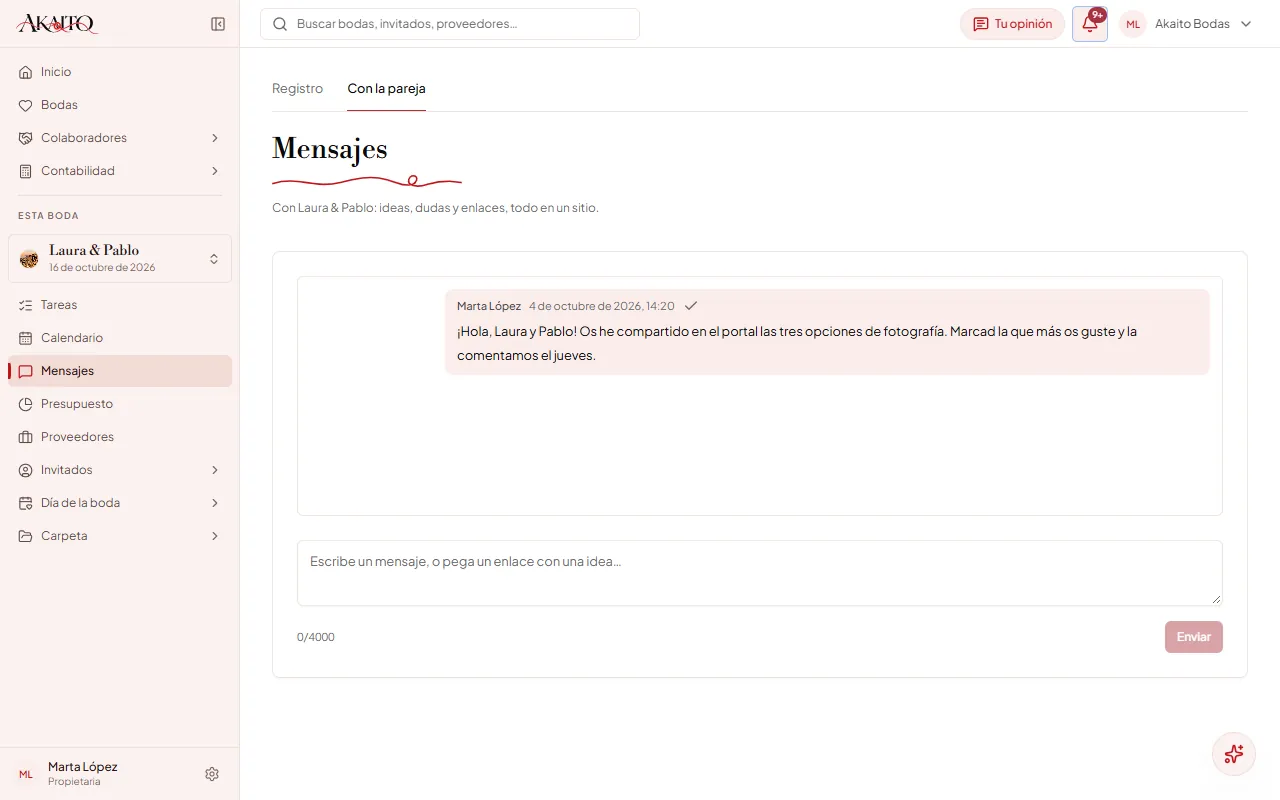 El mensaje de Marta en el chat de la boda, con los portales activados. La pareja lo lee en su portal y recibe un aviso por correo, sin el texto.